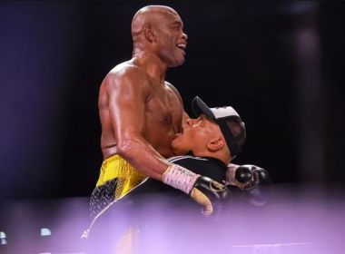 Boxe: Anderson Silva e Vitor Belfort nocauteiam Tito Ortiz e Holyfield com facilidade