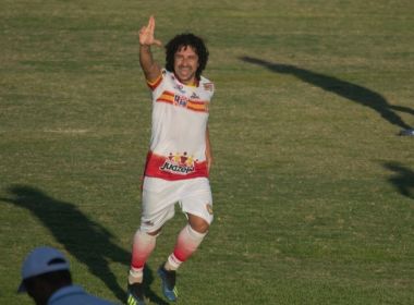Juazeirense renova com Clebson e acerta retorno de lateral para temporada 2022