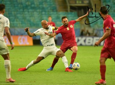 Fluminense encaminha a contratação do volante Felipe Melo