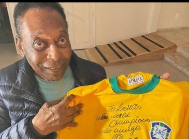 Pelé é internado em São Paulo para continuar tratamento contra tumor no cólon