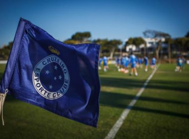 Cruzeiro paga mais duas dívidas e espera Fifa para poder registrar novos jogadores