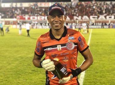 Fábio Lima celebra classificação do Atlético de Alagoinhas para as quartas do Nordestão