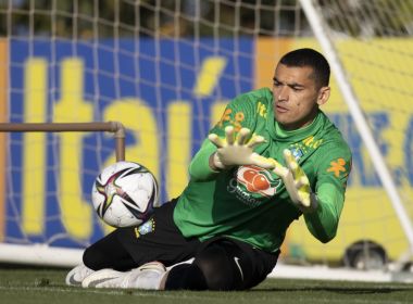 Weverton é cortado da Seleção Brasileira e Tite chama o goleiro Santos