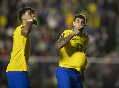 Após goleada, Paquetá celebra entrosamento com Bruno Guimarães: 'A gente se entende'
