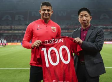 Grêmio acerta contratação do atacante Elkeson