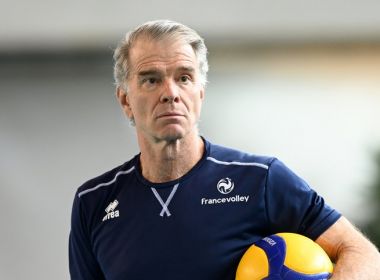 Bernardinho revela que pediu demissão da seleção francesa para cuidar da filha