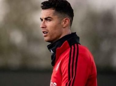 Cristiano Ronaldo volta a treinar no Manchester United após morte do filho