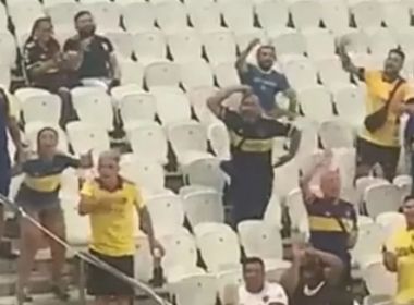Torcedor do Boca preso após imitar macaco paga fiança de R$ 3 mil e é solto
