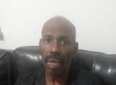 Internado, Holyfield já iniciou tratamento com medicamentos, revela filha 