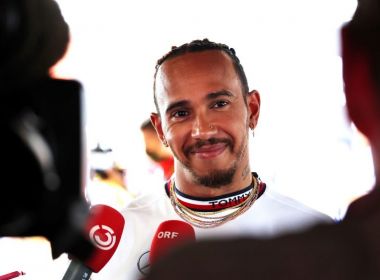 Fórmula 1: Longe da briga pelo título, Hamilton revela torcida por Leclerc
