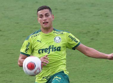Palmeiras rescinde com zagueiro Renan, que atropelou motociclista em São Paulo