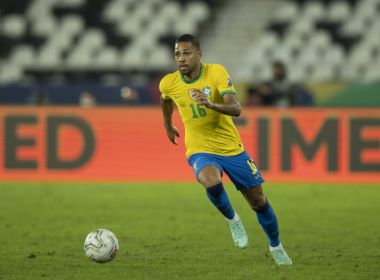 Alex Sandro é cortado e Renan Lodi é convocado para amistosos da Seleção Brasileira
