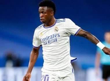 Zagueiro do Mallorca diz que Vini Jr usa racismo como 'coringa' para se defender