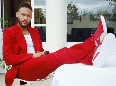 'Atacado pelos que falam em democracia', diz Neymar após declarar voto em Bolsonaro