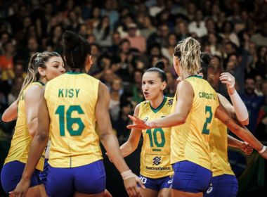 Brasil vira contra o Japão e se classifica para a semifinal do Mundial de Vôlei feminino