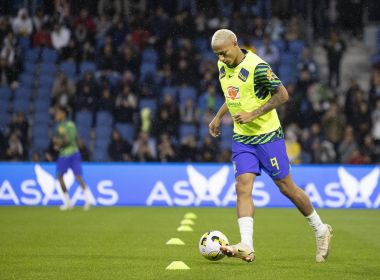 Richarlison doa 10% do salário para instituto que abriga pessoas em tratamento de câncer