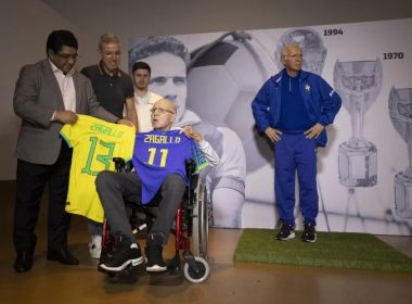 Estátua de Zagallo é inaugurada no Museu da Seleção Brasileira