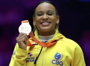 'Mostrar do que o preto é capaz', diz Rebeca Andrade após ouro no Mundial de ginástica