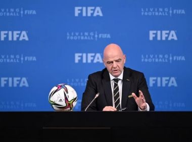 Fifa pede que países da Copa 'foquem no futebol' e evitem 'batalhas ideológicas'