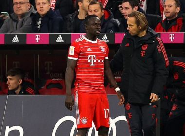 Senegalês Sadio Mané se machuca em jogo do Bayern e está fora da Copa, diz jornal
