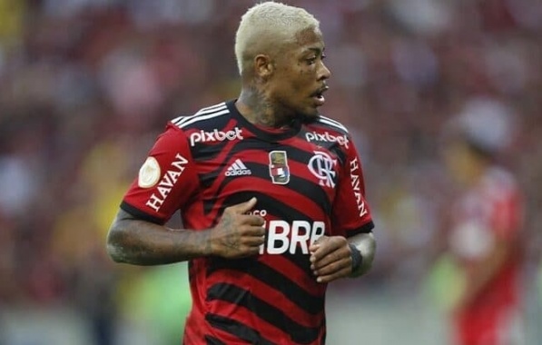 Wolfsburg parabeniza Flamengo e aponta jogadores em comum