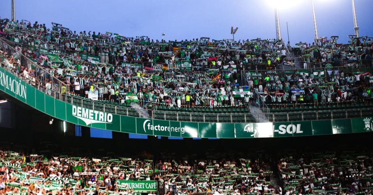 Real Betis é punido por gritos racistas e terá parte da arquibancada fechada em La Cartuja