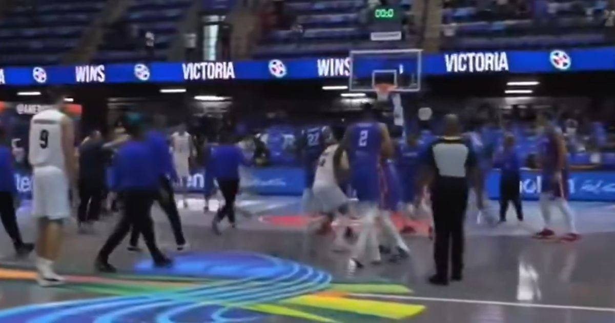 VÍDEO: Troca de socos marca vitória da República Dominicana sobre a Argentina na Copa América de Basquete