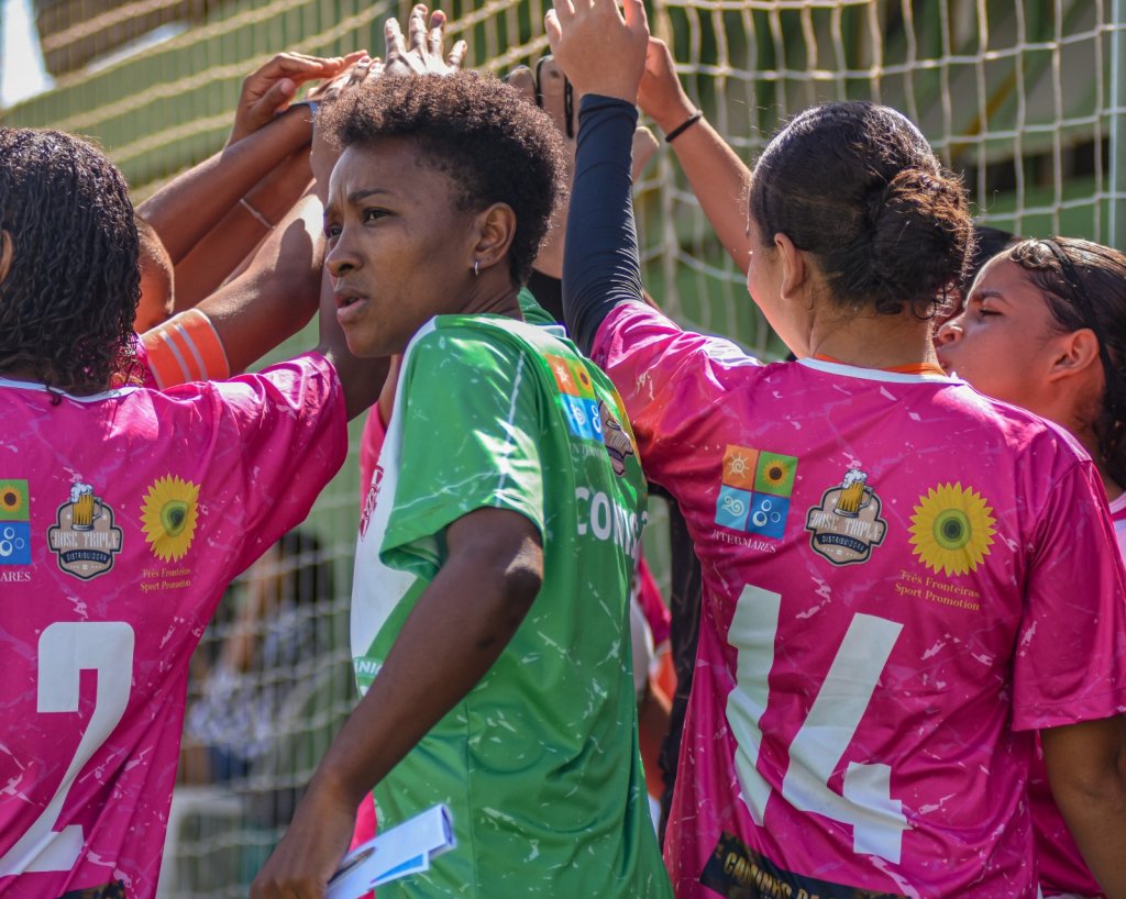 Equipe antes de jogo no Baiano Feminino de Fut 7 2026