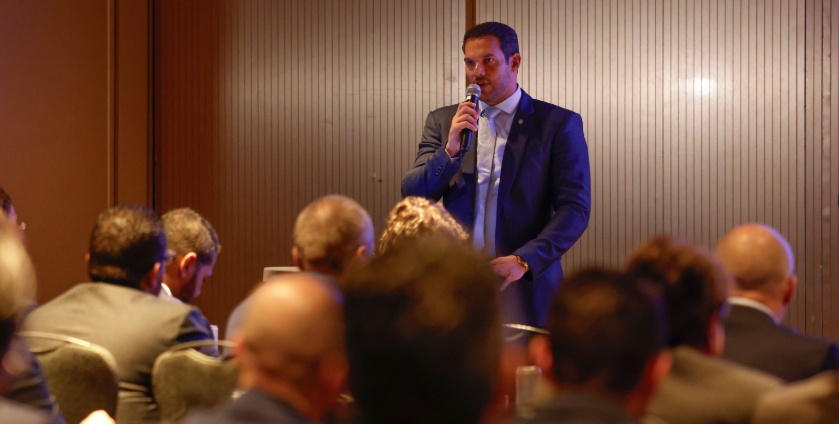 CBF reúne clubes e federações para iniciar debate sobre criação de liga única no Brasil