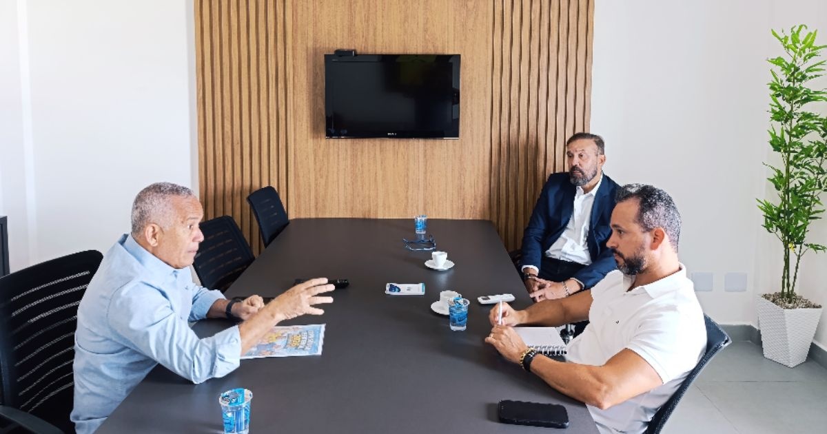 Campeonato Sub-60 em Salvador: Vereador Apresenta Projeto Inovador à FBF