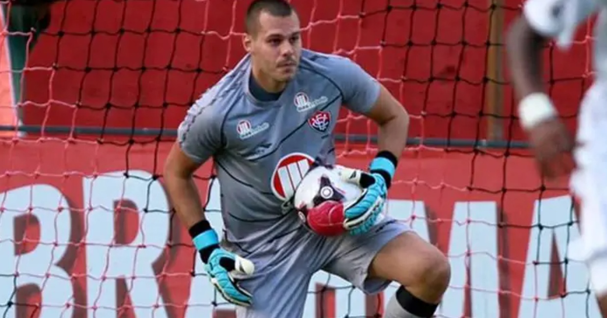 Ex-goleiro do Vitória, Deola procura vaga de treinador e assistente técnico no LinkedIn