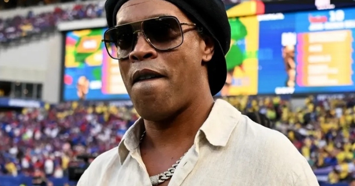 Ronaldinho pode voltar aos gramados aos 46 em projeto na terceira divisão italiana