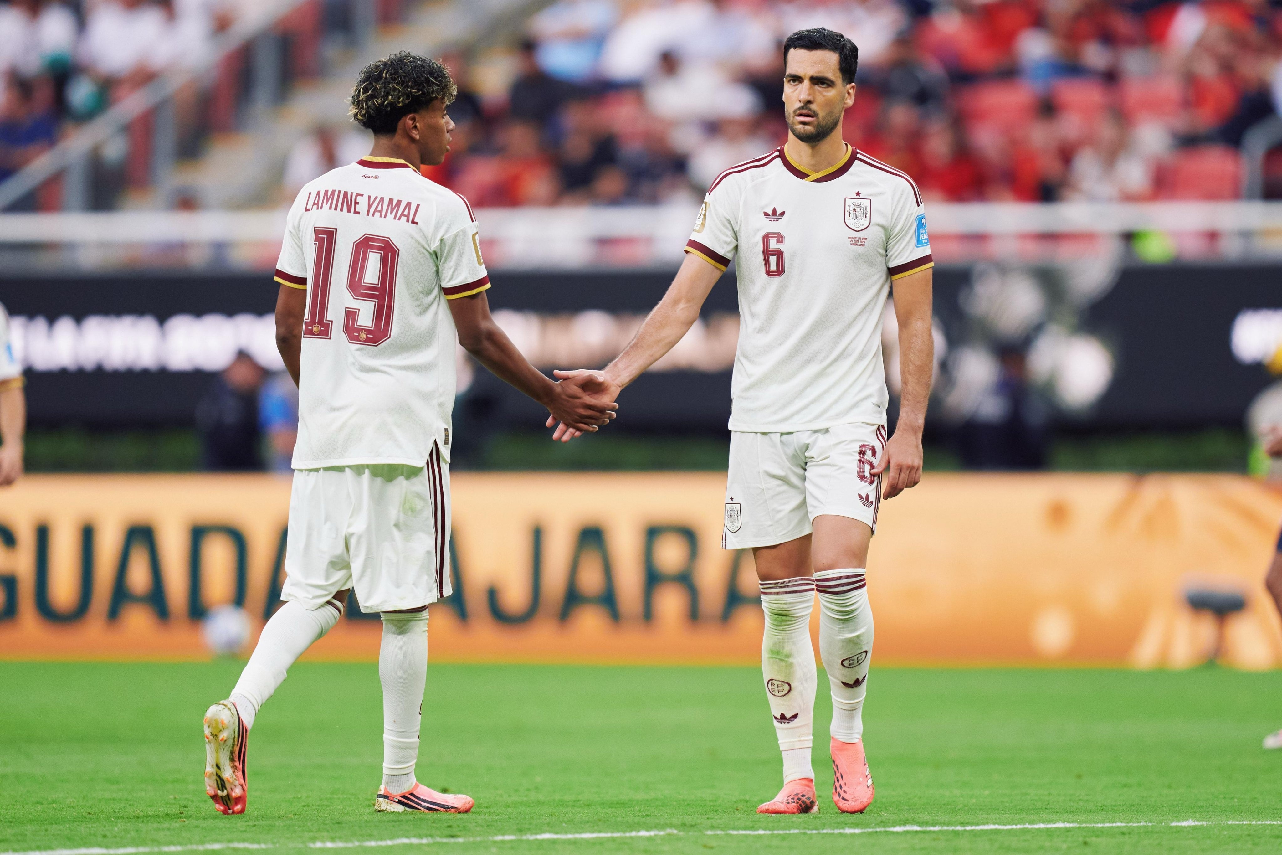 Espanha e Cabo Verde se classificam no Grupo H da Copa; Uruguai fica no caminho