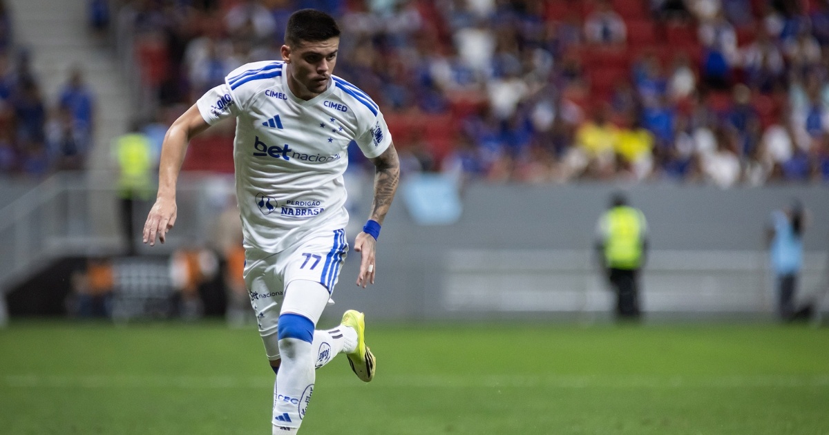 Gabriel Pec estreia pelo Cruzeiro com pênalti perdido contra o Grêmio