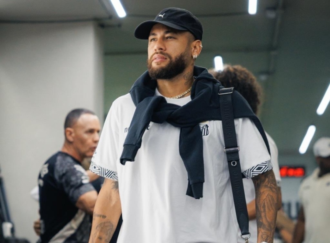 Cuca deixa em aberto participação de Neymar em decisão da Copa do Brasil
