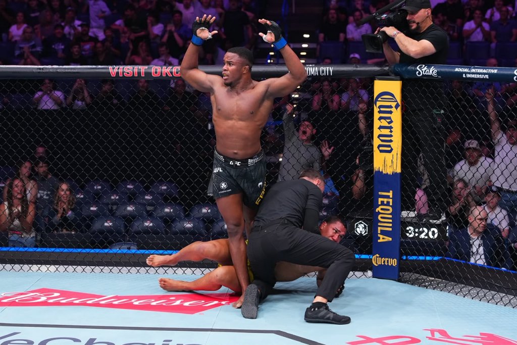 Felipe Franco celebrando vitória