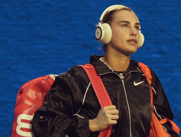 US Open tem reclamações de tenistas por comportamento de influenciadores e público nas arquibancadas