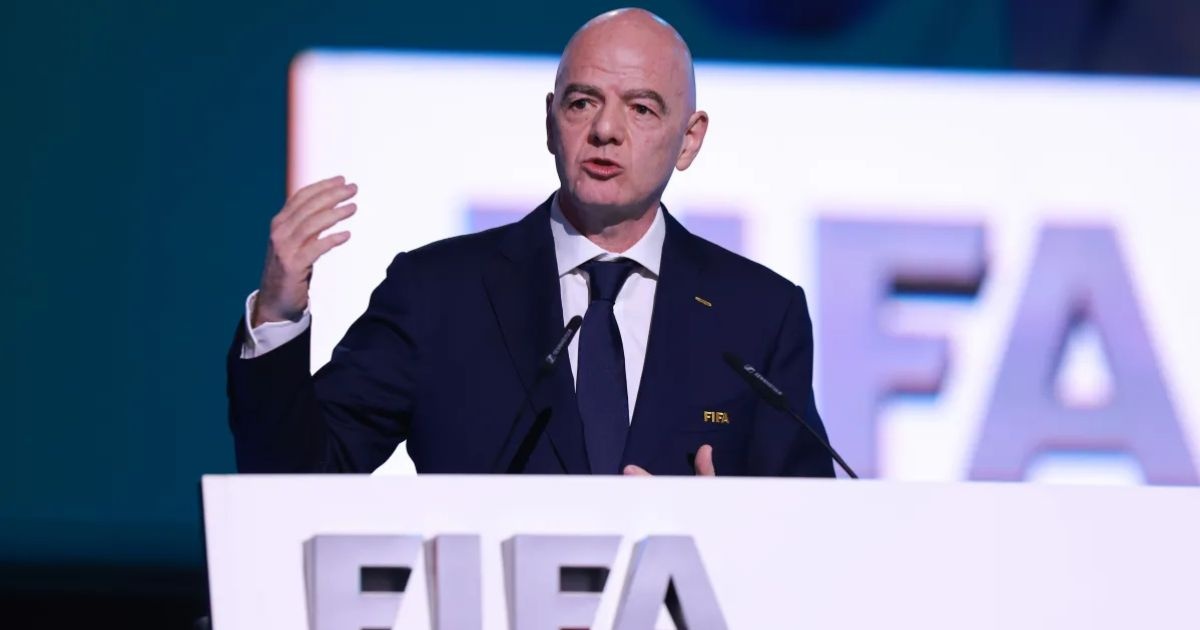 Gianni Infantino disputará reeleição na Fifa em 2027, confirma porta-voz