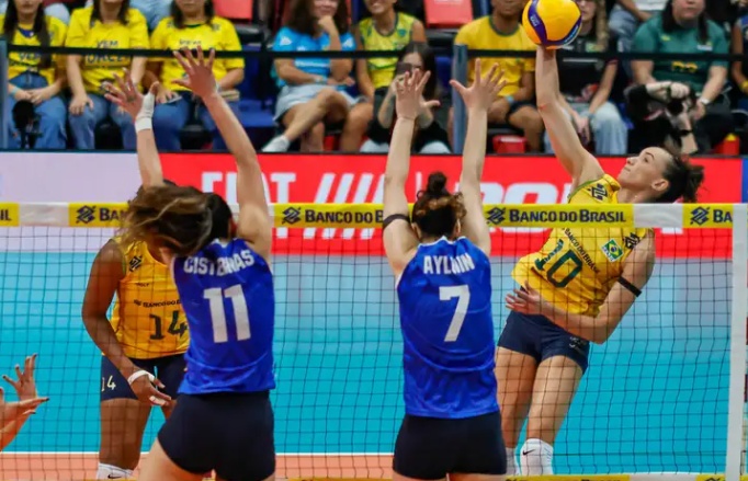 Brasil vence Chile e decide título do Sul-Americano contra a Argentina