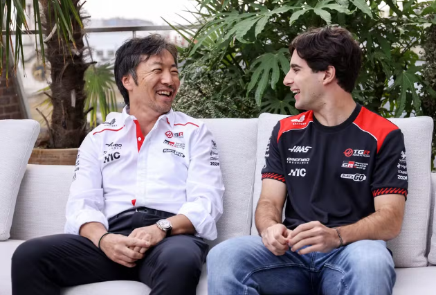 Rafael Câmara com Ayao Komatsu, Haas