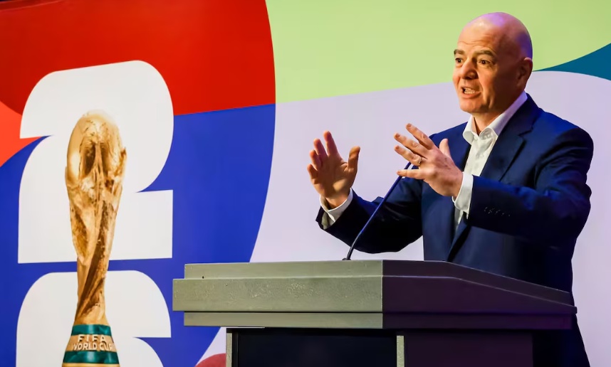Presidente da Fifa, Gianni Infantino pede desculpas após críticas a projeto de vender Copa