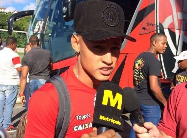 Com lesão na coxa, Neilton desfalca o Vitória por duas semanas