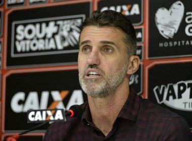 Mancini volta a criticar má atuação no primeiro tempo e elogia estreantes 