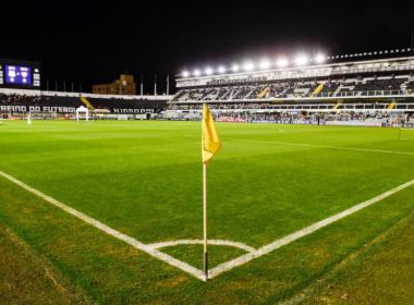 Vitória encara o Santos para tentar se distanciar do Z-4