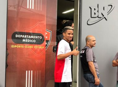 Agora é oficial! Vitória anuncia contratação do atacante Erick