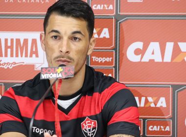 Jonatas Belusso fica perto de deixar o Vitória; destino é o Coritiba