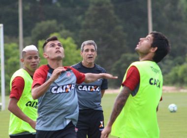 Em confronto direto, Vitória encara a Chapecoense para tentar deixar o Z-4
