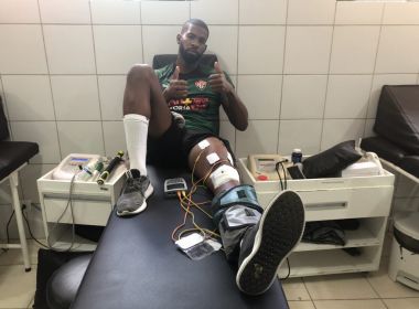 João Gabriel recebe alta médica e já inicia fisioterapia no Vitória
