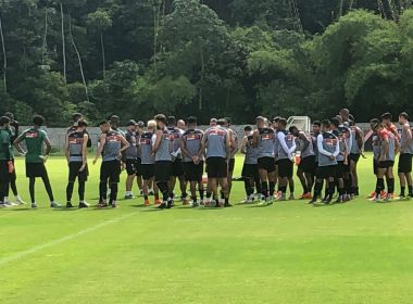Vitória finaliza preparação para enfrentar o Flu de Feira; veja relacionados