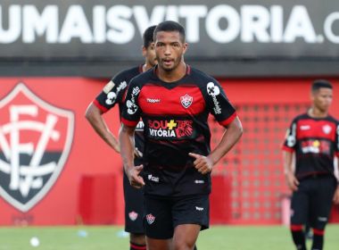  Felipe Garcia sofre estiramento muscular e não encara o Náutico